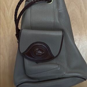 Dooney  & Bourke gorgeous tan Leather Women's Bag. Perfect condition.